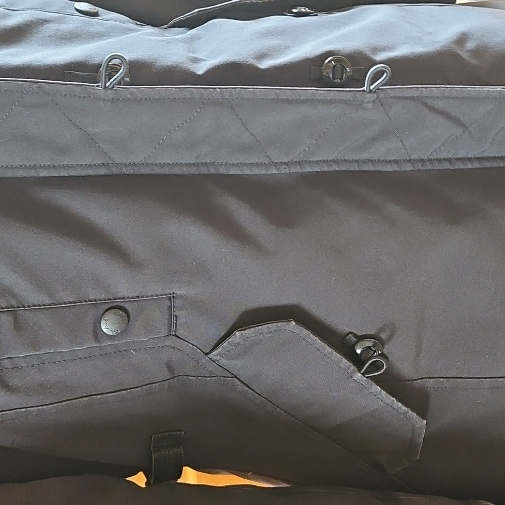 CANADA GOOSE  Kensington Down Parka Jacket In Size M. - Picture 5 of 16